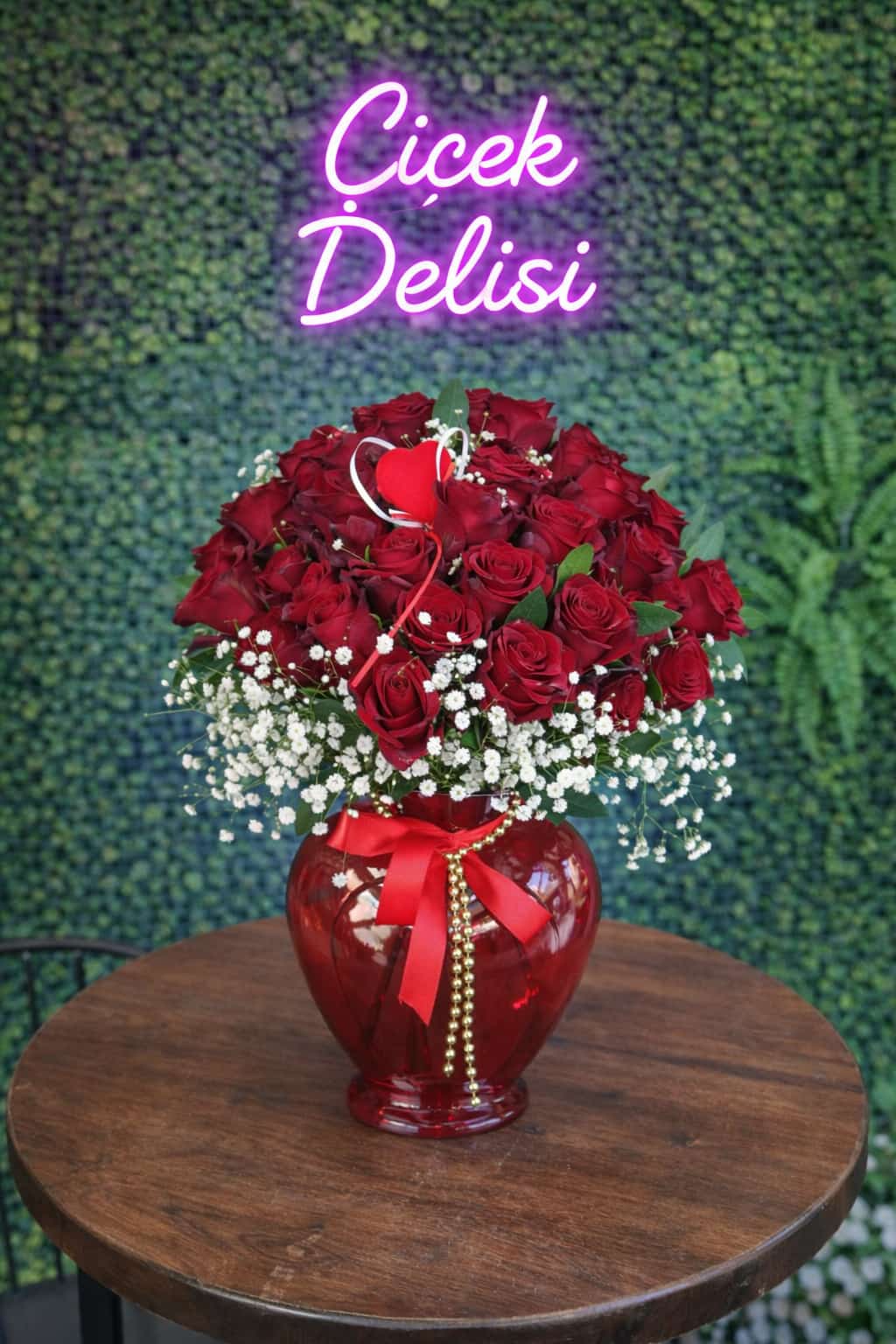 Kalp Vazo 30 adet G�l 